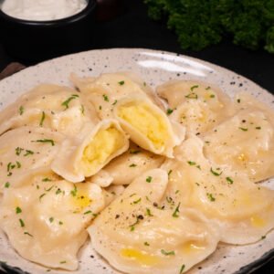 Вареники з картоплею Leleka — заморожені напівфабрикати